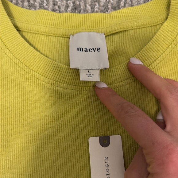 Ruffled Sleeve Maeve Green Top - Picture 2 of 3